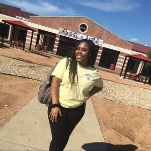 Meet your Posher, Armani